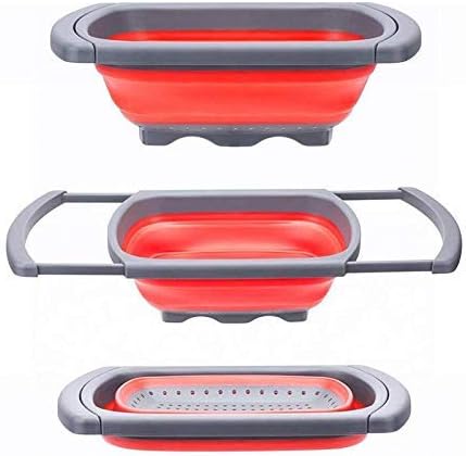 Kitchen colander with collapsible silicone basket and extendable handles.