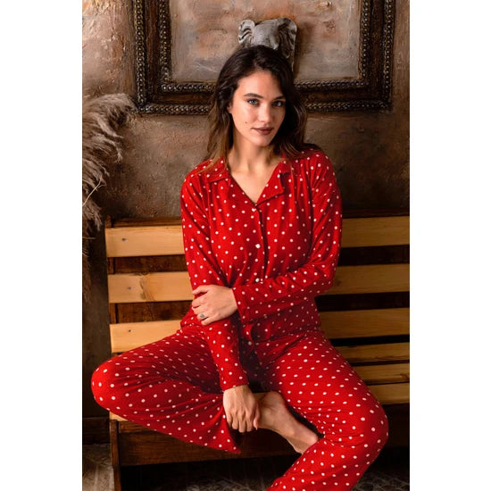 Nisanca Winter Buttoned Plaid Pattern New Year's Themed Women's Suede Pajama Set