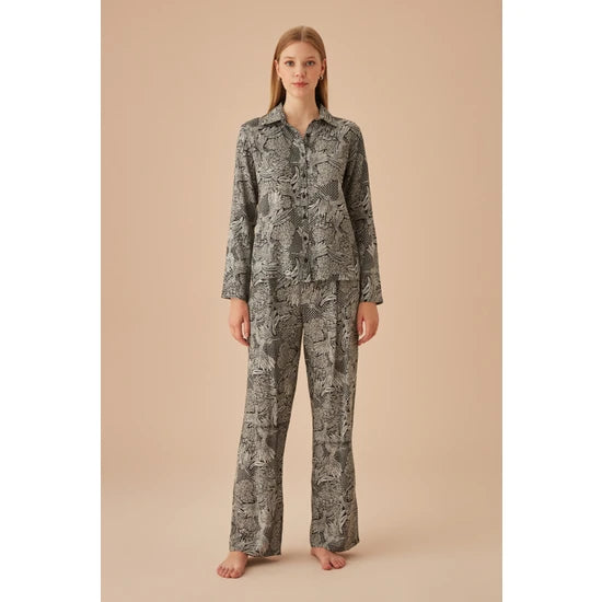 Suwen Caroline Masculine Pajama Set